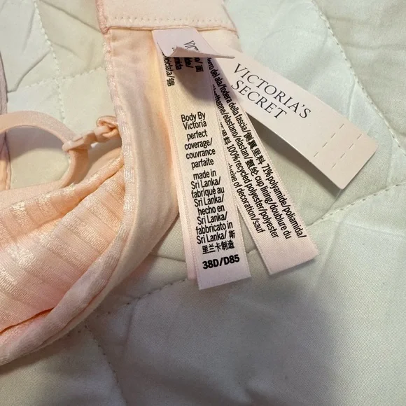 Victoria's Secret Lightly Lined Full Coverage Purest Pink Bra 38D - Picture 7 of 7
